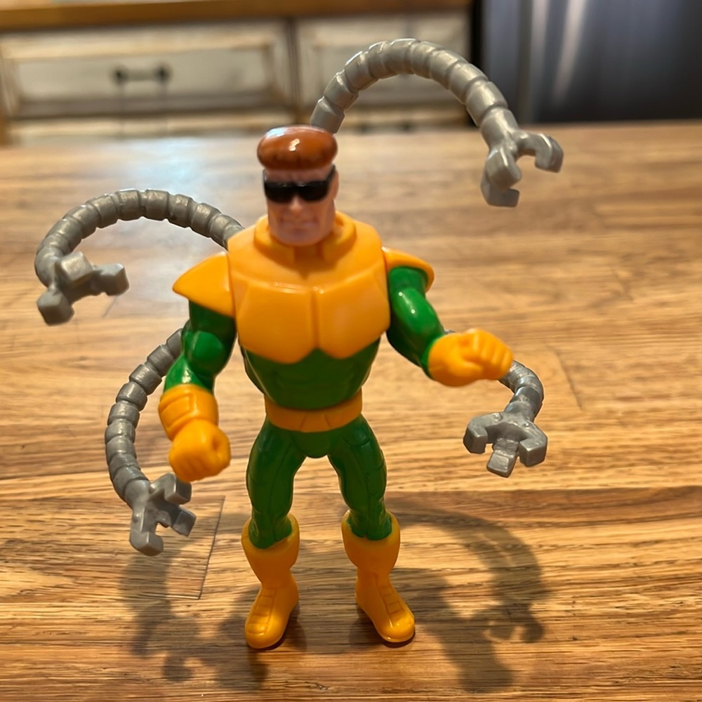 Vintage McDonald’s 1995 Doc Ock Otto Octavius Marvel Action Figure